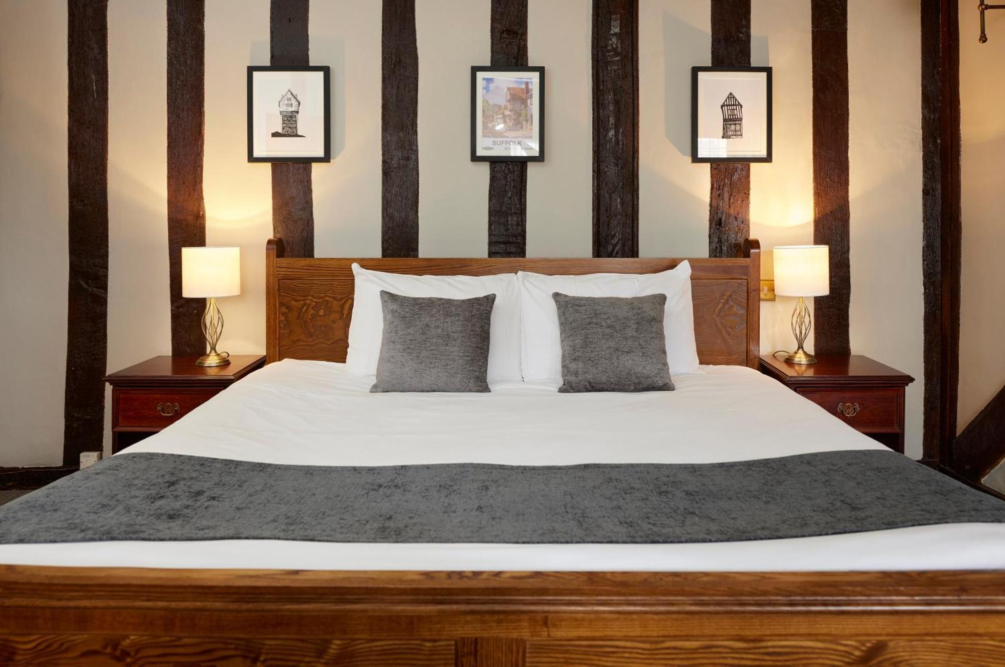 Bull Hotel By Greene King Inns Лонг Мелфорд Экстерьер фото