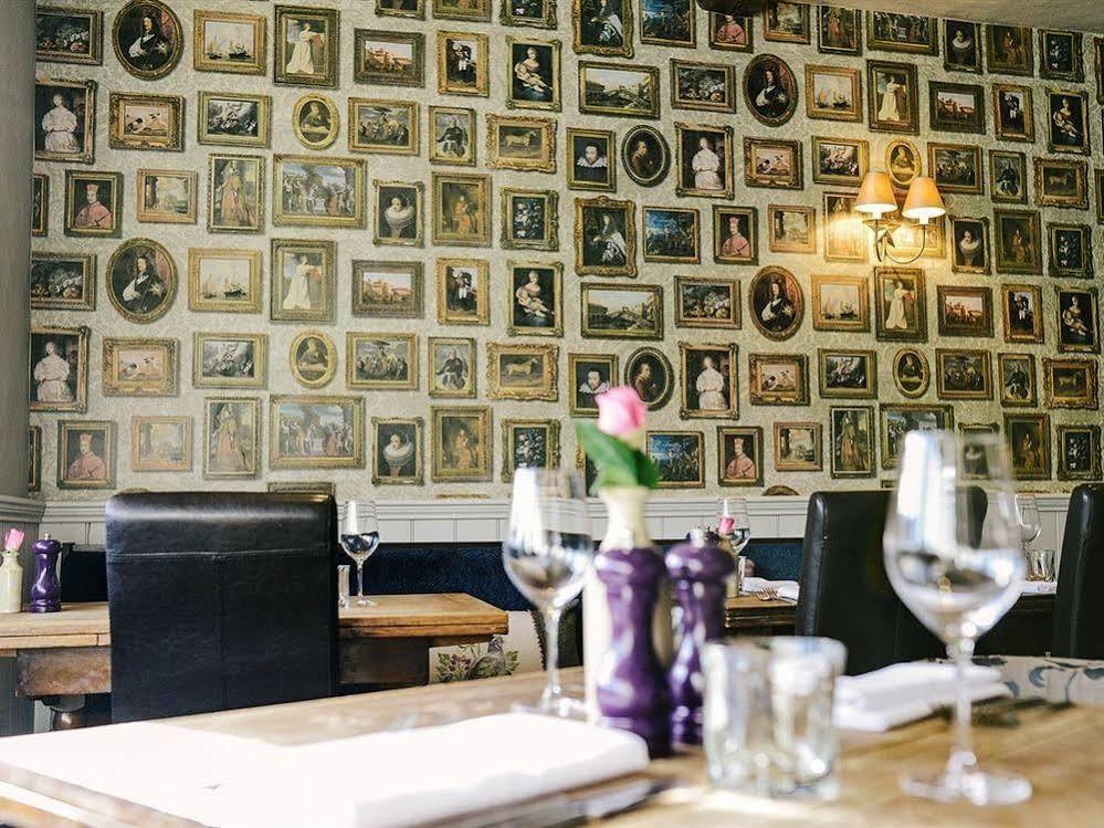 Bull Hotel By Greene King Inns Лонг Мелфорд Экстерьер фото